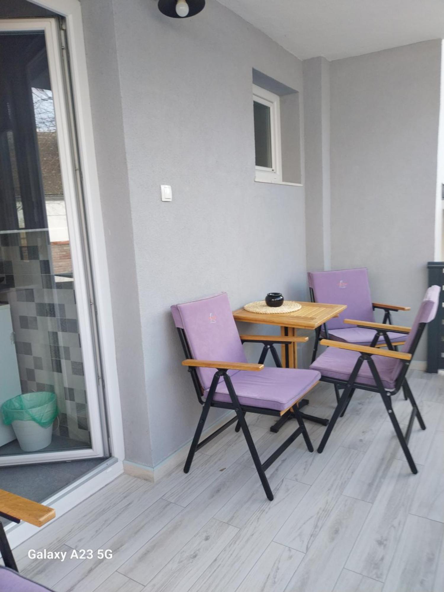 Apartman Bloom Осиек Екстериор снимка